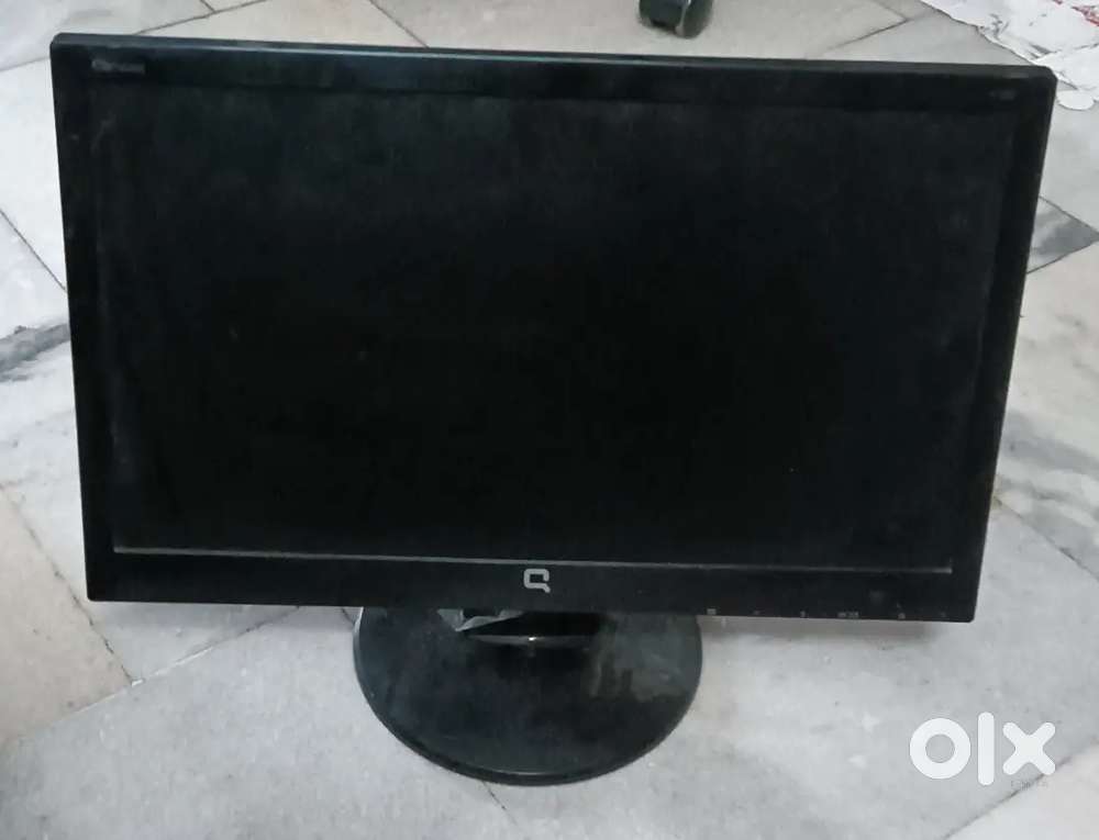 LED Monitor 19 Inch Dell and Compaq