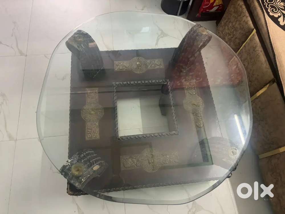 Centre table for sale