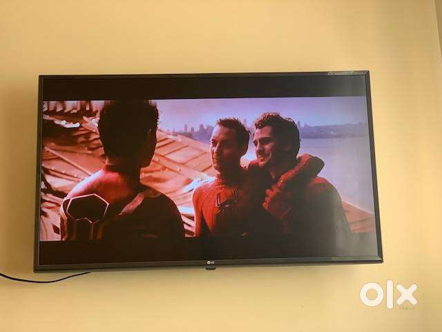 LG 4k 43 inch tv in new condition