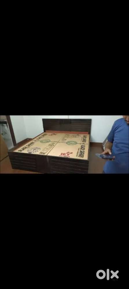 New bed with box 6*6