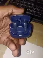 Earbuds  bechna hai