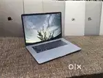 Apple Macbook Pro i7/16/512gb/5.5gb Graphics 15inch Retina Touchbar