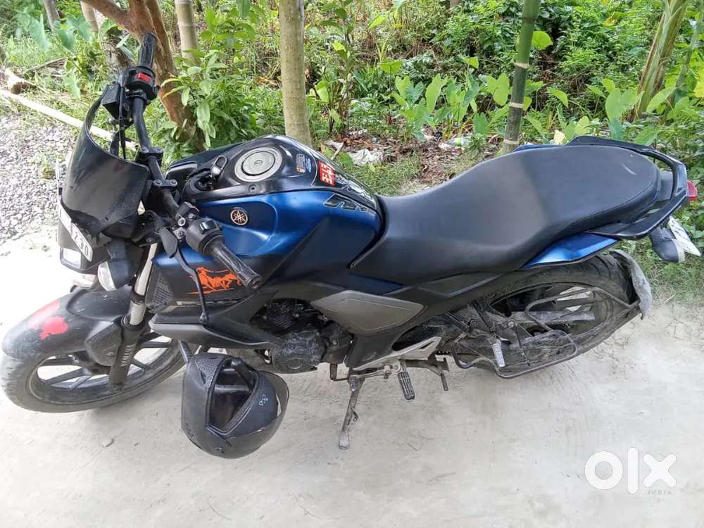 Yamaha FZ version 3