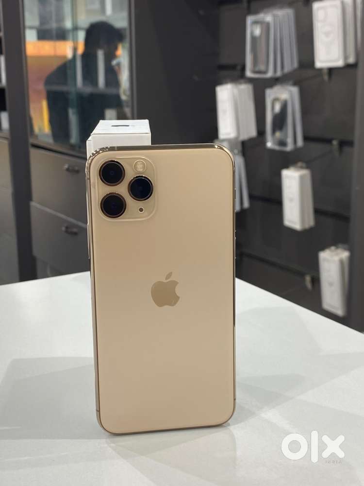 Iphone 11pro 256gb gold colour with bill 3months warranty