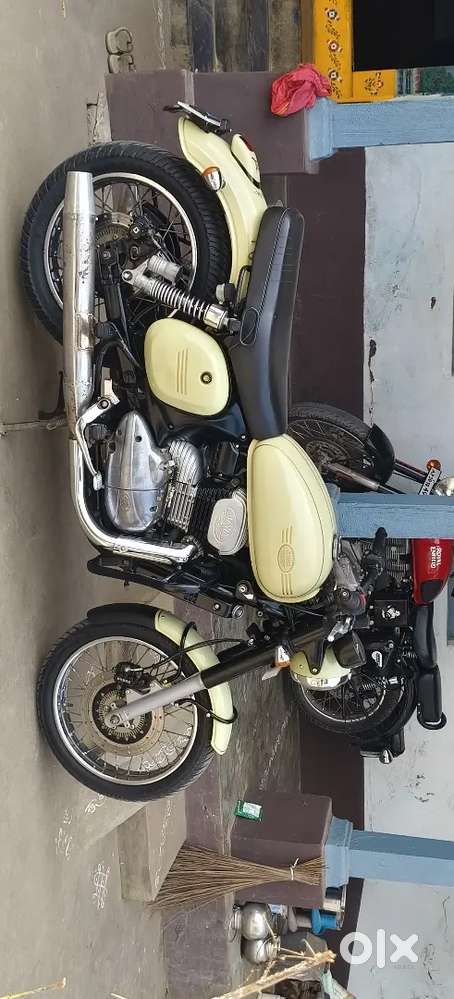 Jawa 42 ( well maintained )