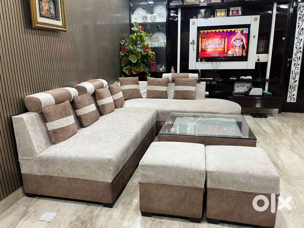 7 seater sofa + centre table + puffy