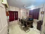 Ye office lena cahte hai to office v le shkte hai jiska rent 20000