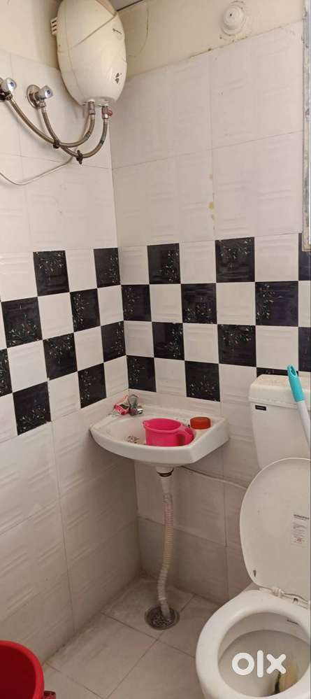 Its a 3 BHK property in kunhadi near market, hospitals,hotel , school