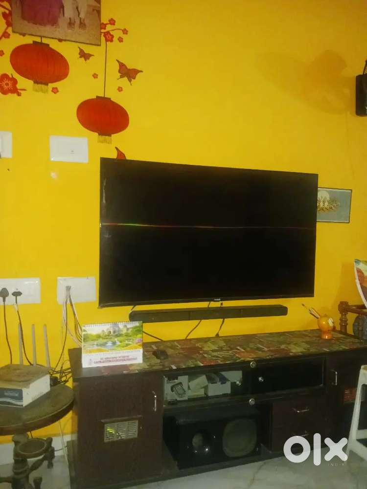 TATA CROMA LED SMART TV