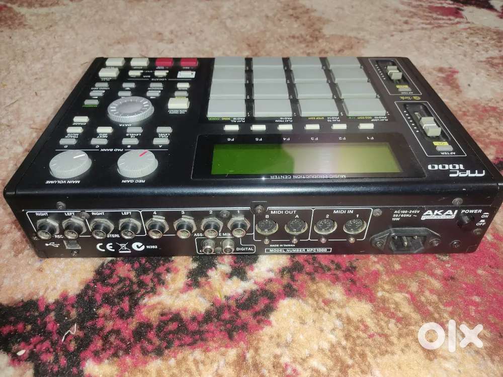 AKAI MPC 1000 StandAlone Device