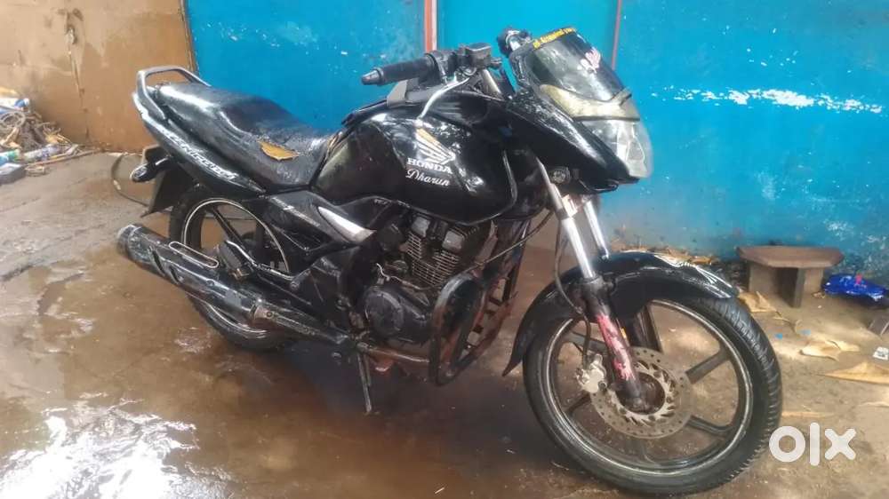 Good condition 3 owners block colours