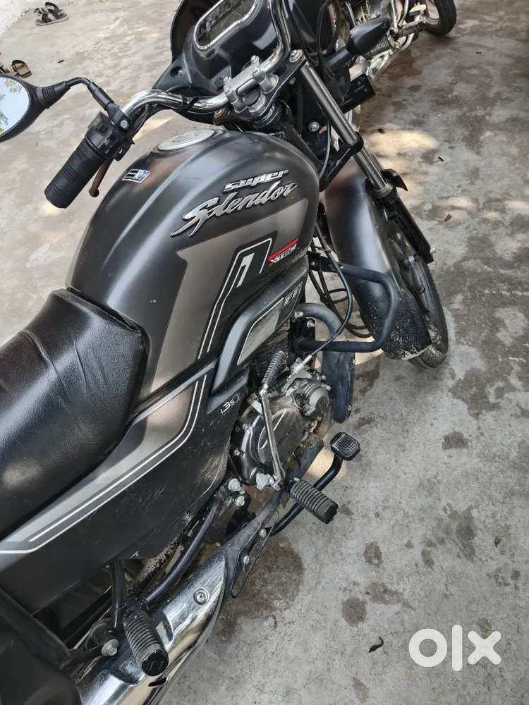 Hero Super Splender xtech