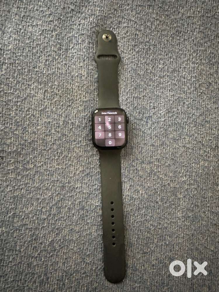 Apple watch series 8