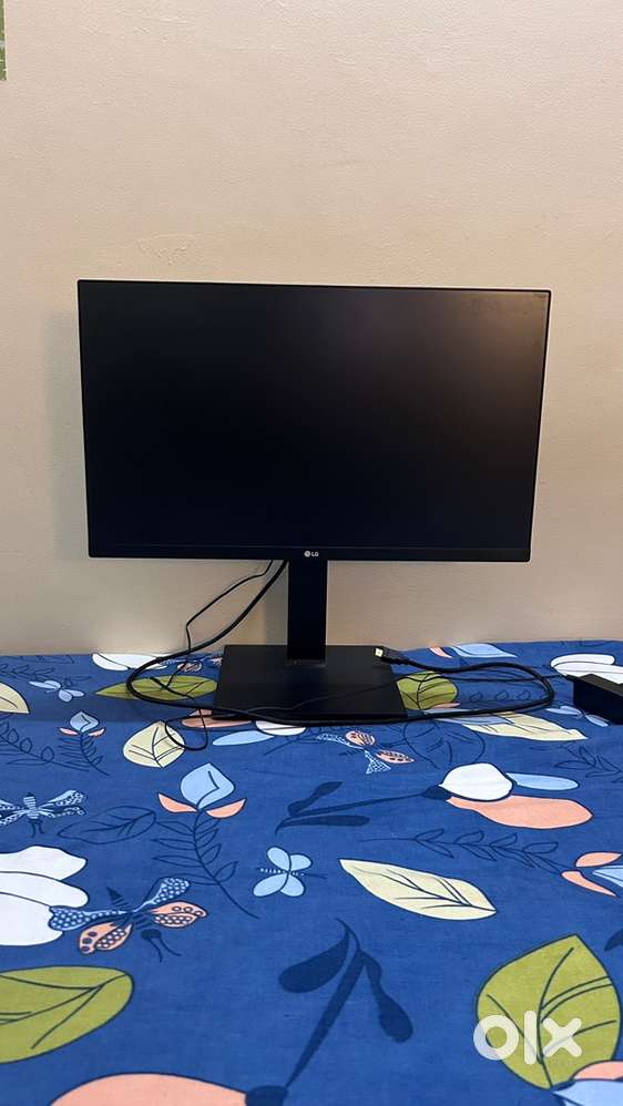 LG QHD 24 inch LED Backlit IPS Panel Monitor for sale