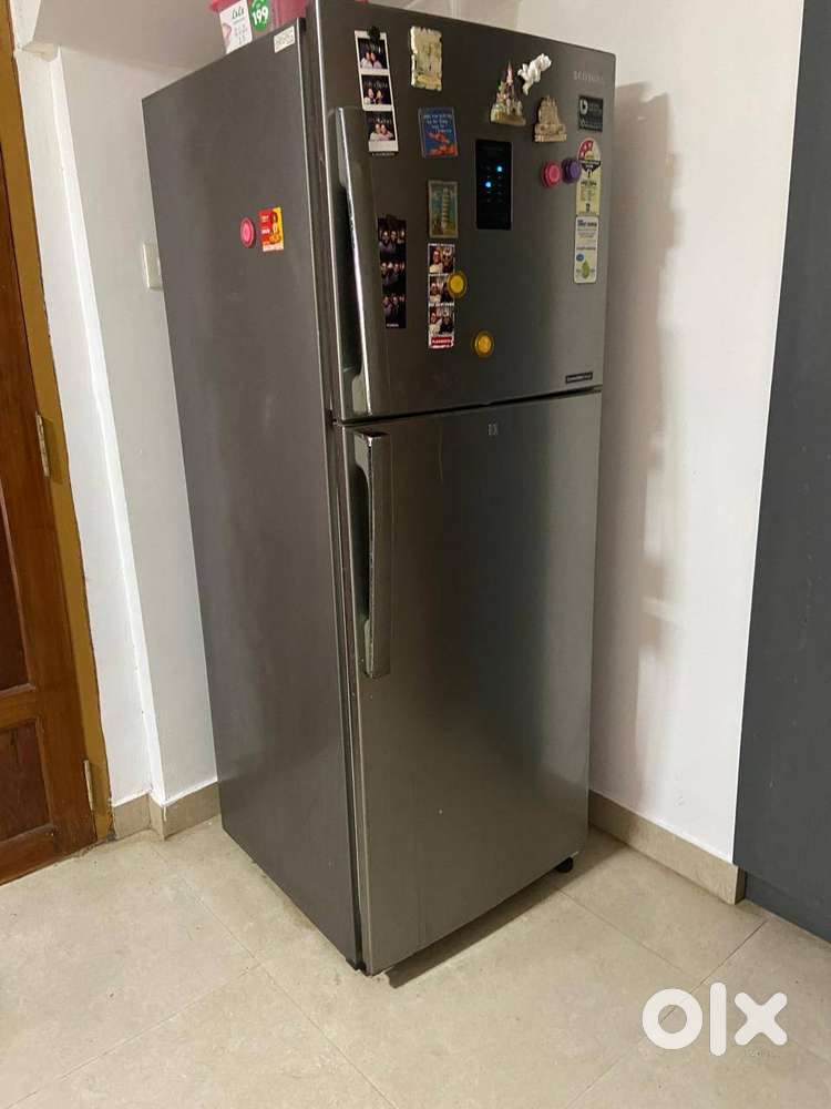 Samsung Fridge 321 Liters good working condition - 8 years old