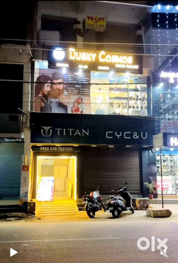 Full Furnished Unisex Salon