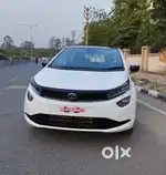 Tata Altroz XZ Plus (S), 2025, Petrol