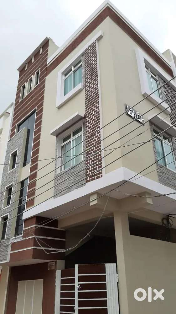 laxman nagar colonyTwo bed room one Hall kitchen & 2 bathroom