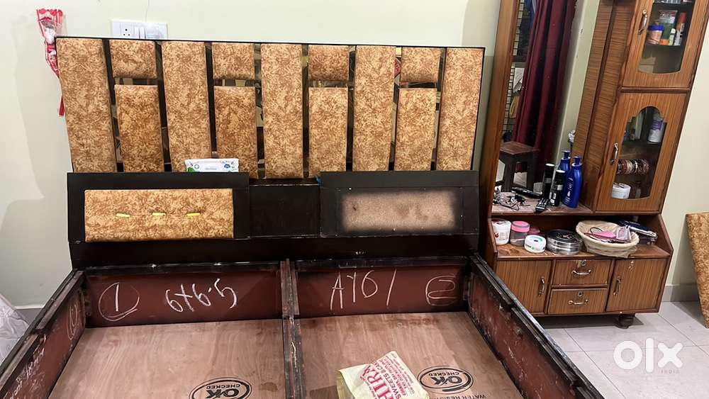 Double bed for sale(contact only carpenter/furniture shop)
