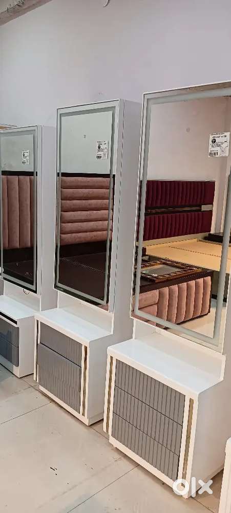 DREAM DRESSING TABLE RS-6999