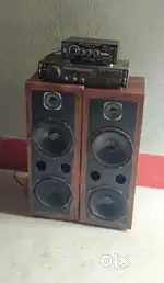 2 Sound box , with 2 amplifier running and good condition