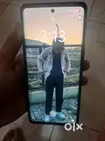 Vivo v29e 8+8 256 1 year old back crack hai thoda sa