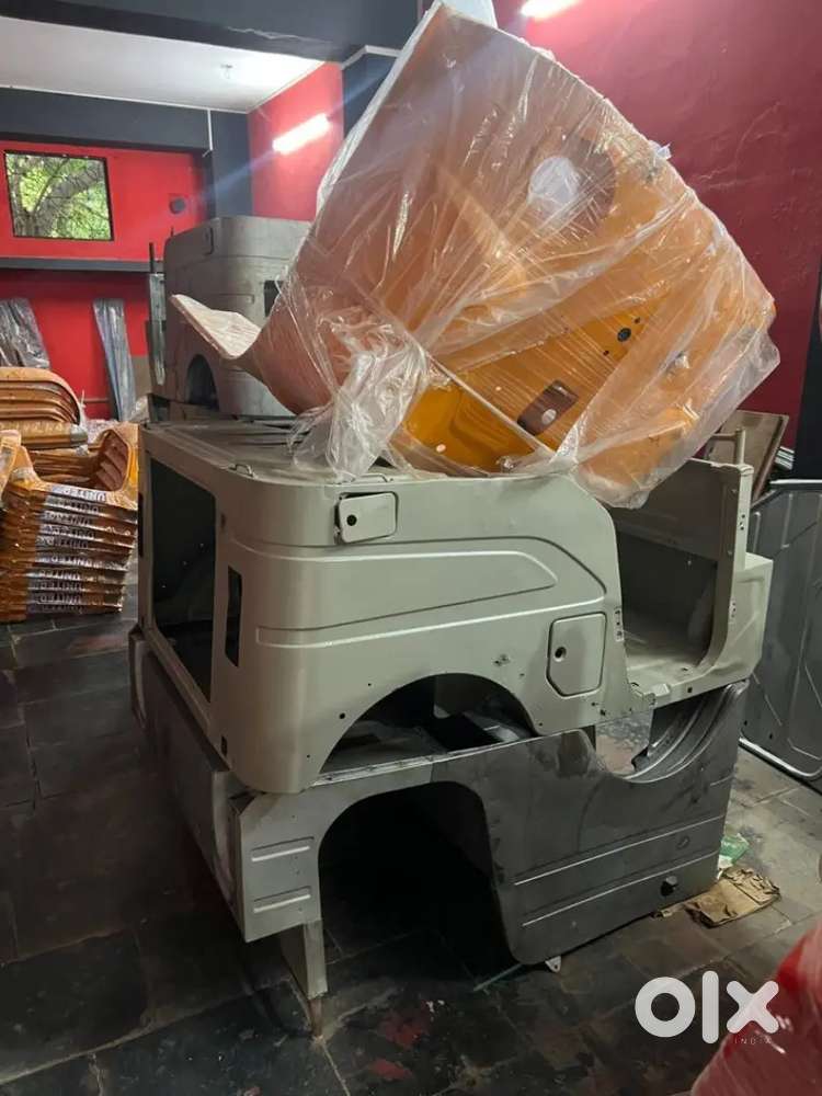 Bajaj bs6 , bs4 compact passenger body available