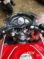 Bajaj pulsur RS 200
