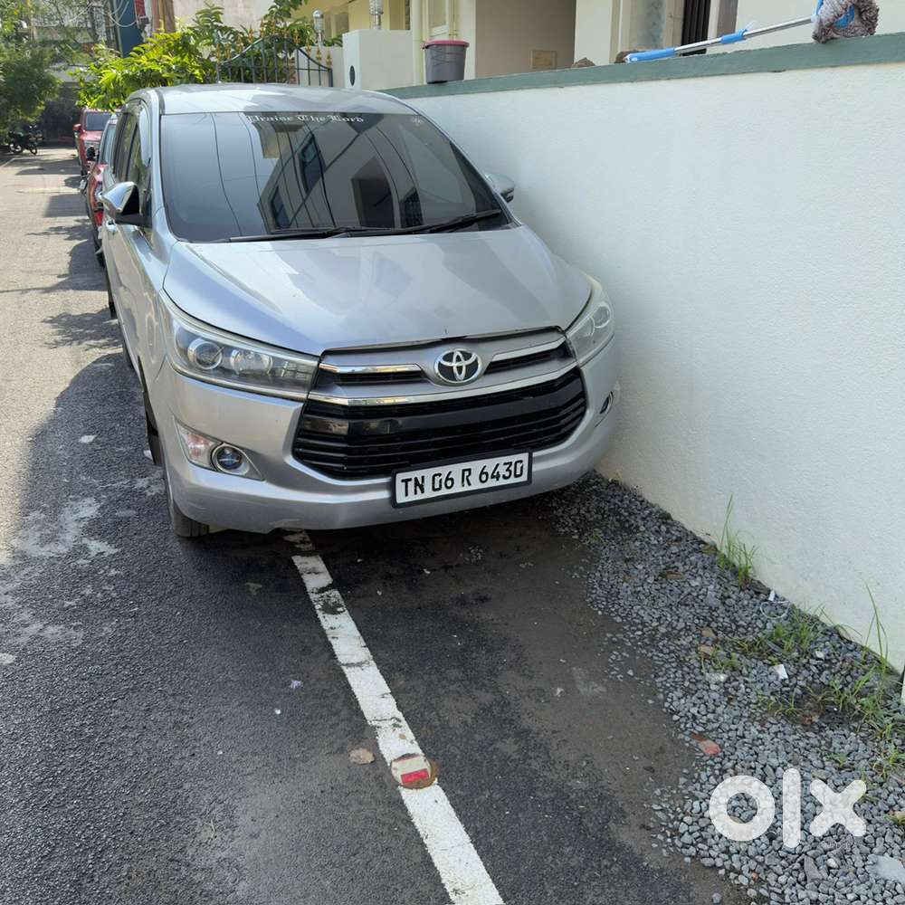Toyota Innova Crysta 2.4 VX(2016)-MANUAL