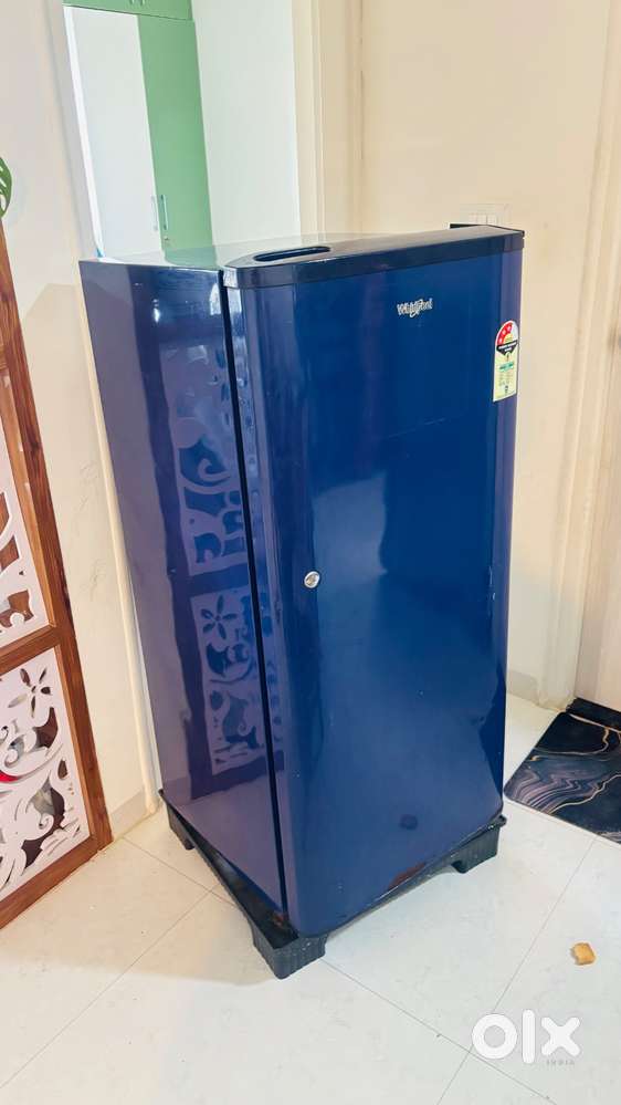Whirlpool single door fridge