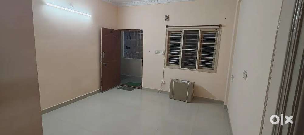 1 bhk with 24*7 water and power
