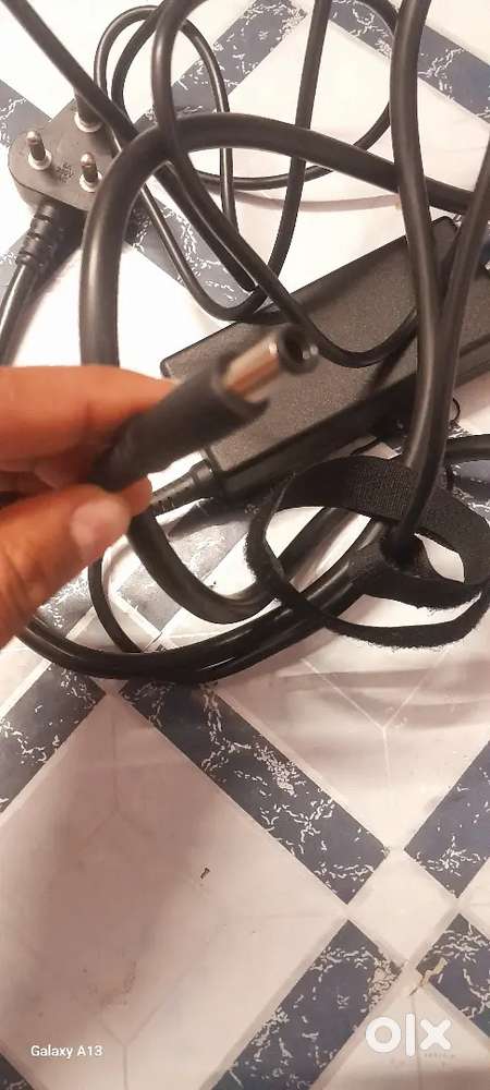 Laptop charger (Dell)