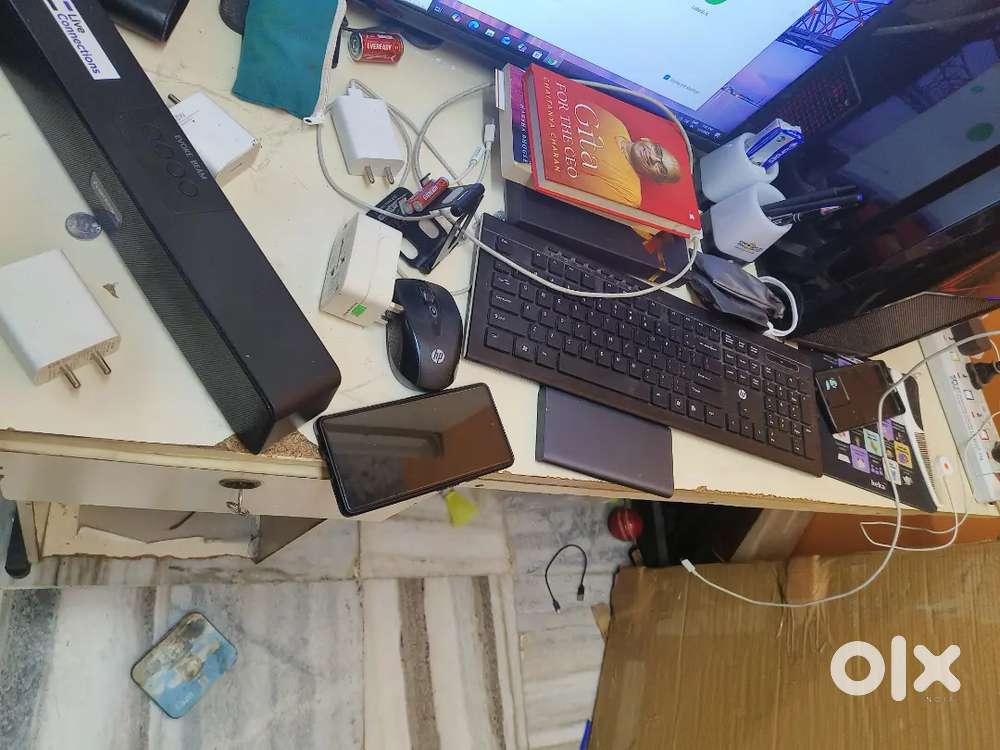 Computer table for sale