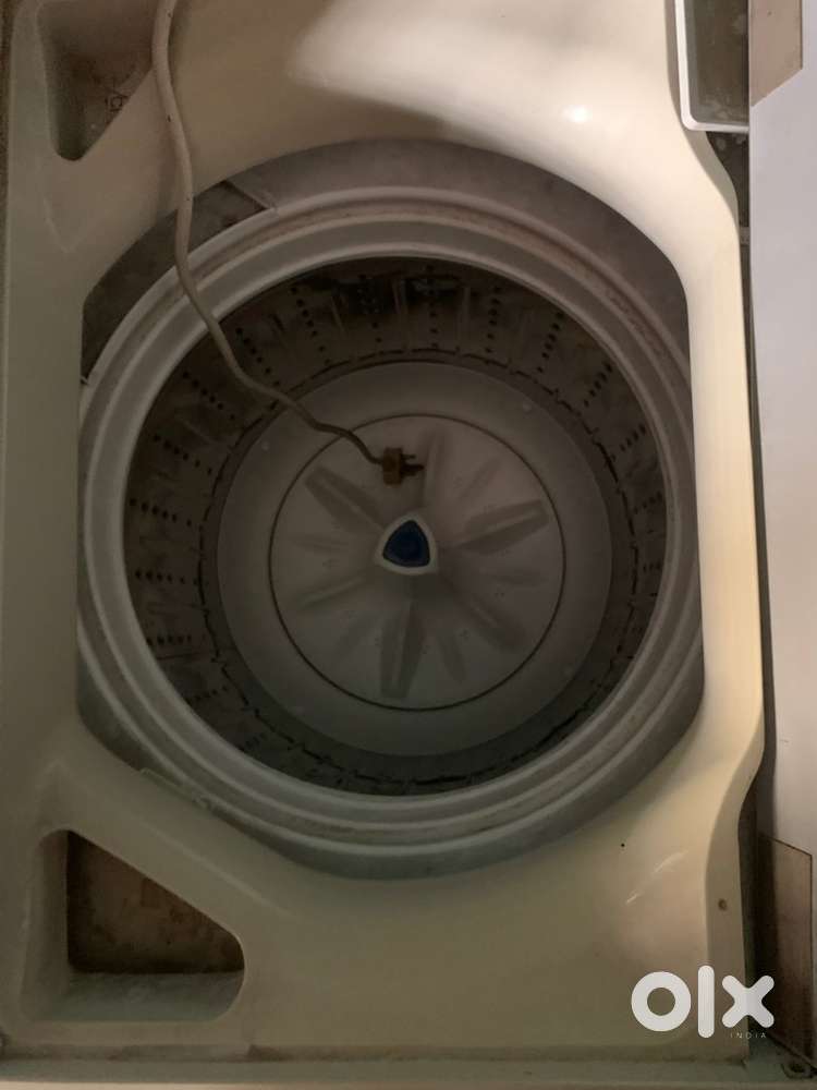 Whirlpool top load washing machine 6.5 kg