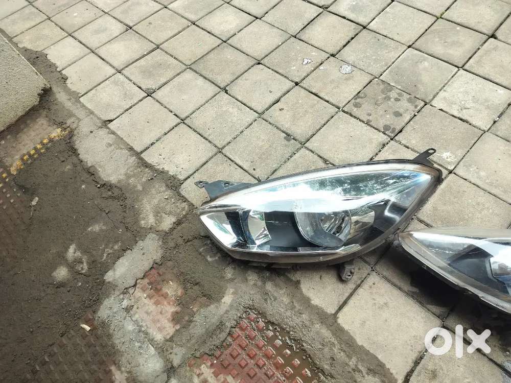 TATA TIGOR 2017 Head lamp assembly RH and LH and RH side mirror f sale