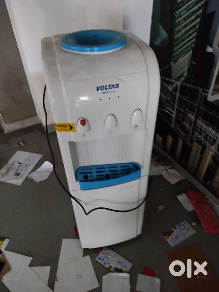 Fridge with water cooler