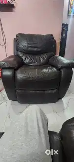 Recliner sofa