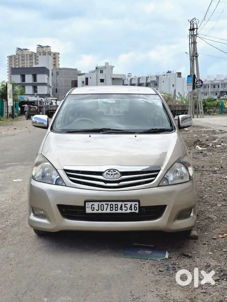Toyota Innova 2011 Diesel Well Maintained