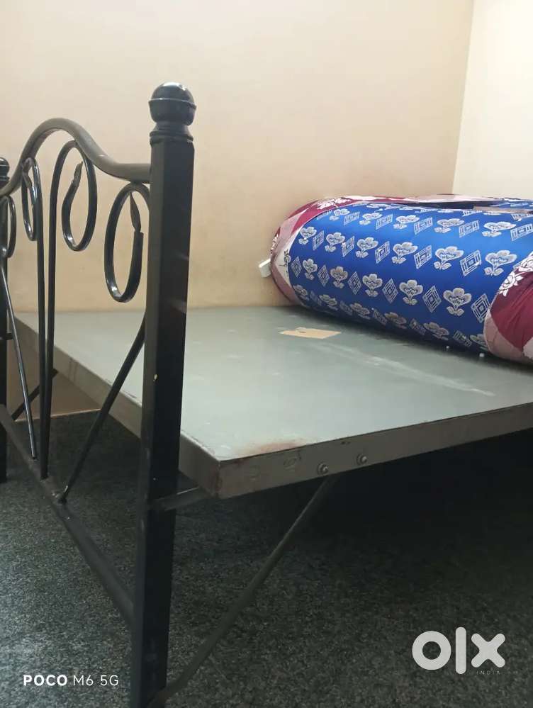 Iron Cot for Sale
