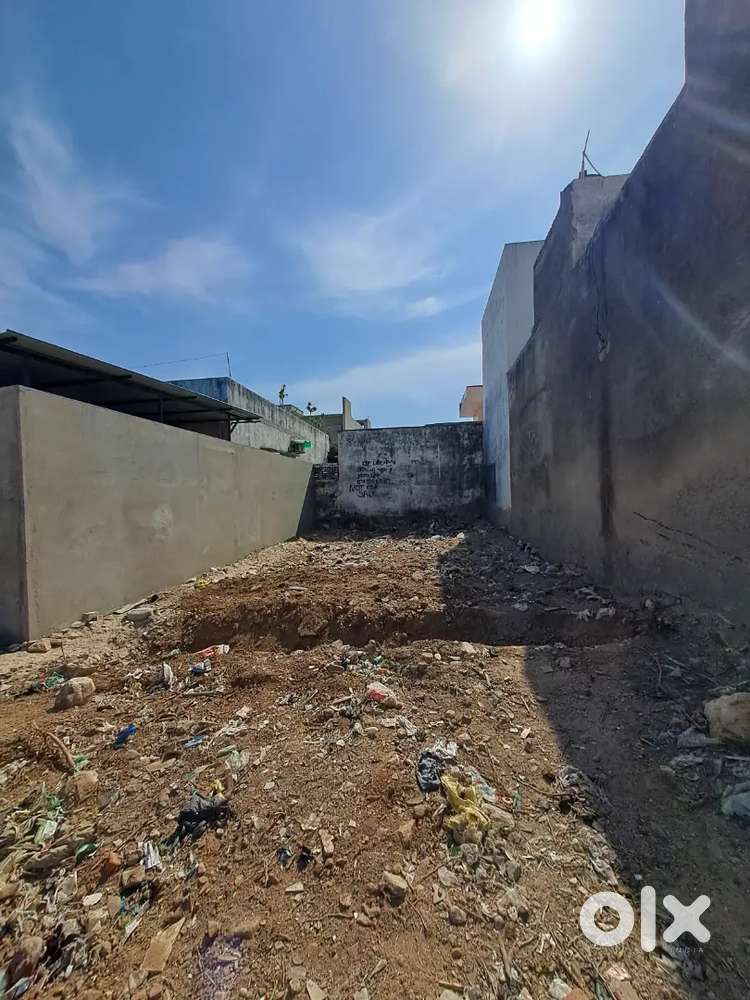 मैंन 6 लेन रोड लोहागल से मात्र 50 मीटर की दूरी पर स्थित है