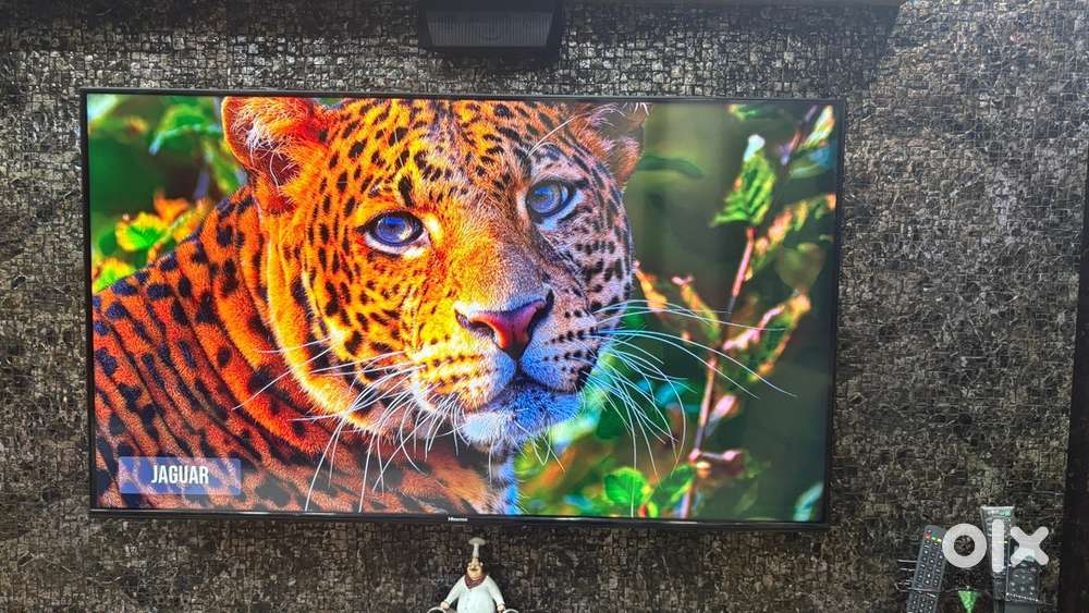 55” smart led tv. Hisense. Brand new condition