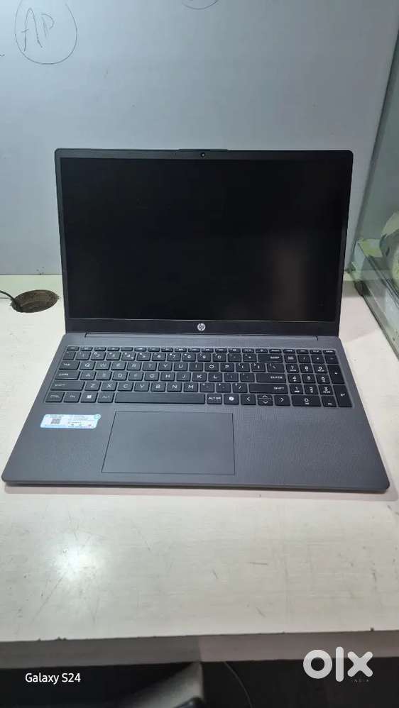 New HP 255R G10 NotebookPC AMD Ryzen3 with charger and box