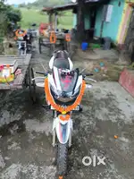 Apache RTR 180 colour white