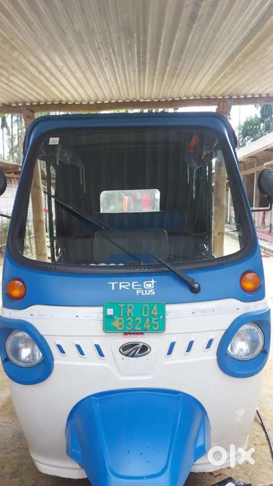 Mahindra electric tuktuk