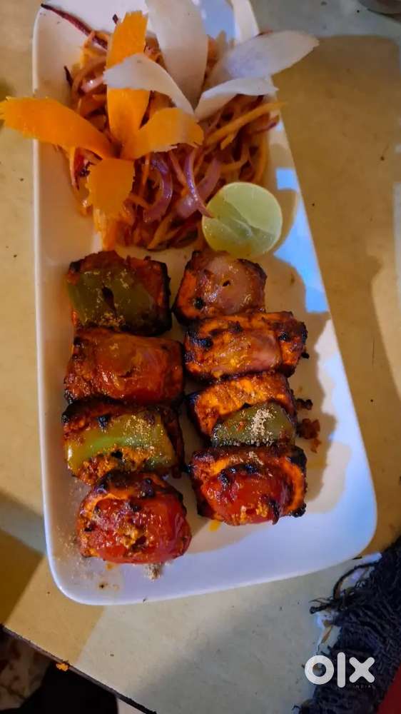 I am chinese & tandoor chef