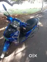 Bgauss d15i electric scooter