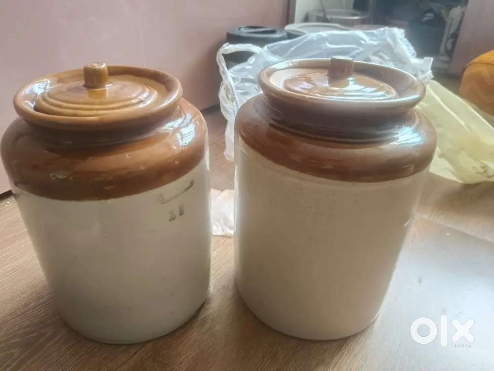 Chini मिटी pot