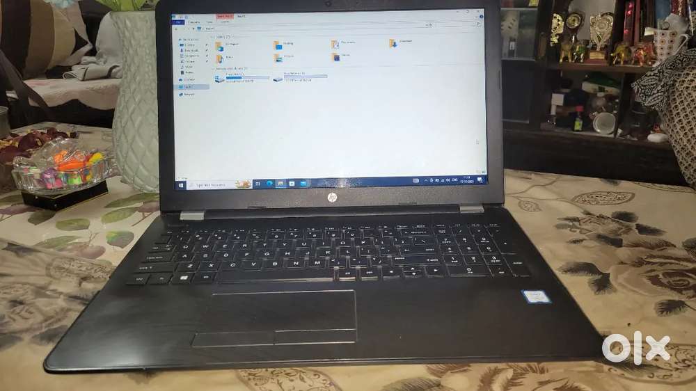 HP i3 6th Gen - 8GB RAM - 15.6 inch