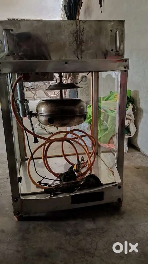 gas popcorn making machine.