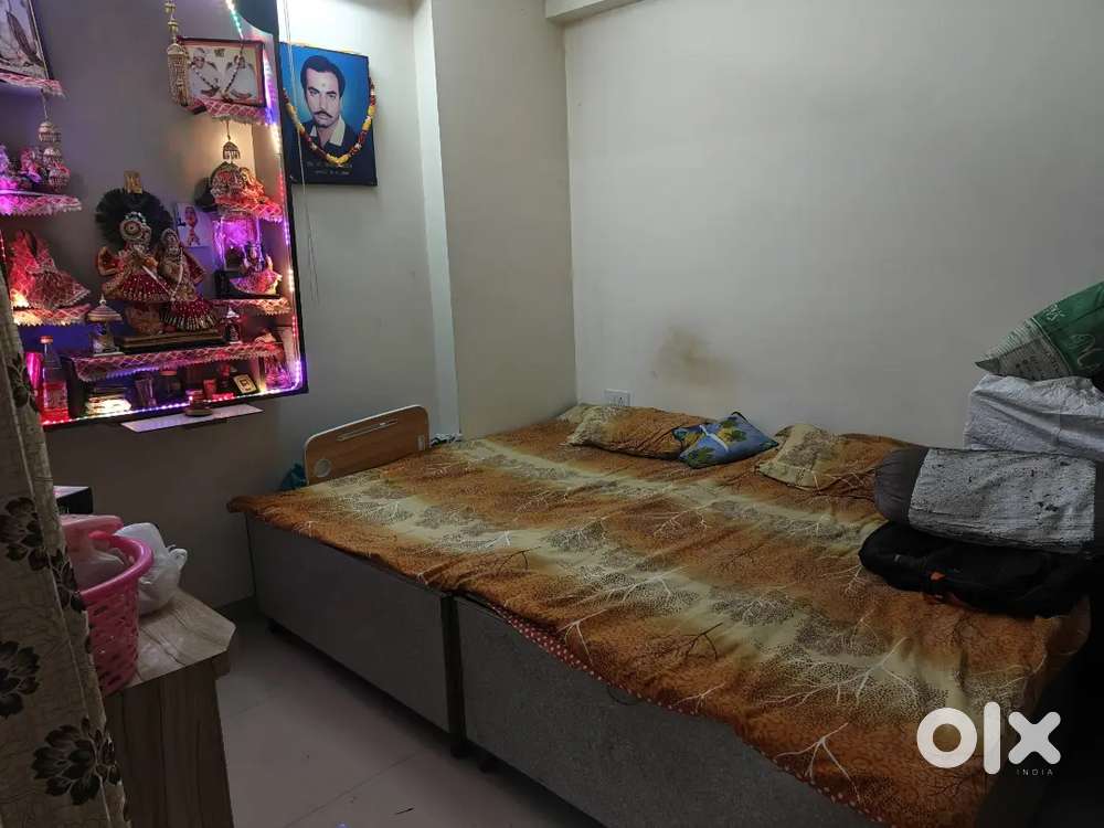 Pg for girl with food Fully furnished